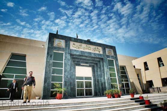 سبجیکٹ سپیشلسٹ کو ریگولر نہ کرنے پر محکمہ تعلیم کو نوٹس جاری