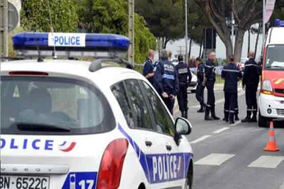 Asylum seeker tries to self-immolate in France