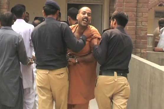 Convicted felon claims to be PTI's '3rd umpire', beaten by police