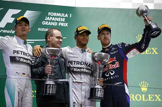 Hamilton wins Japanese GP marred by Bianchi crash