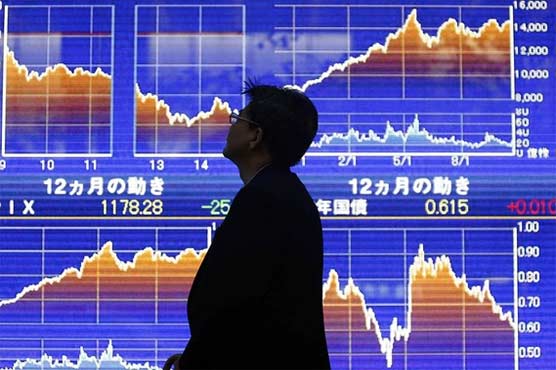 Asian stocks mixed after growth forecast cut