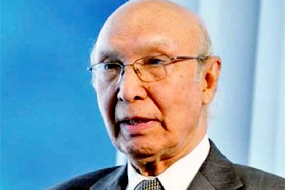 Pakistan acting patiently over Indian firing: Sartaj Aziz