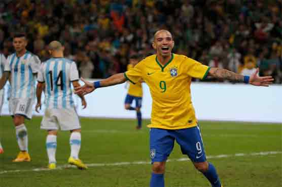 Tardelli's brace leads Brazil over Argentina