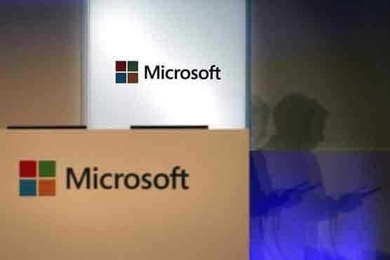 After gaffe, Microsoft board to look at gender pay gap, male culture