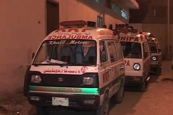 Karachi: Passer-by killed as police, robbers exchange fire