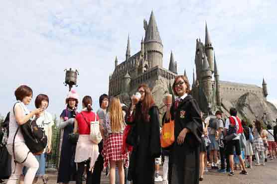Universal plans $3 bn Beijing theme park