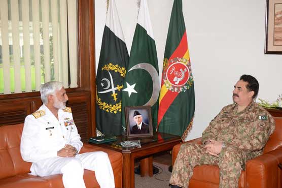 Naval Chief meets Army Chief, discusses professional affairs