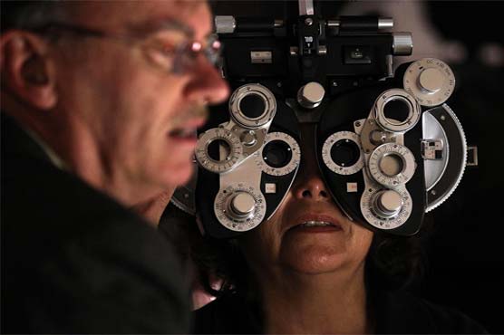 Embryonic stem cells clear key hurdle in eye trial 