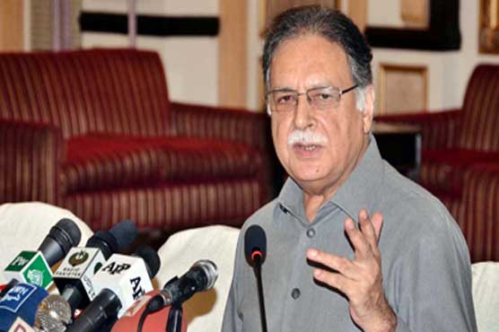 Pervaiz Rashid dares Imran Khan to prove Nawaz Sharif's assets abroad