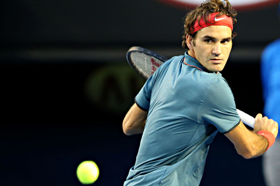 Tennis: Federer flirts with perfection in late-season surge