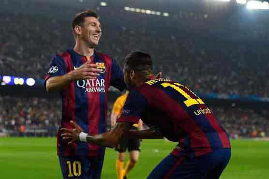 Football: Neymar, Messi strike to ease Barca past Ajax