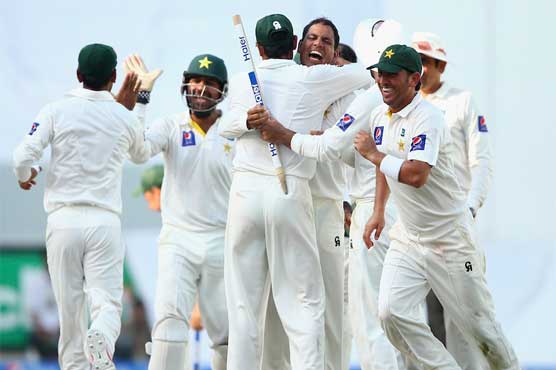 Aussies fail to deal with spin as Pakistan records historic win