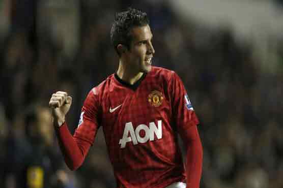 Van Persie rescues 1-1 draw for United vs Chelsea