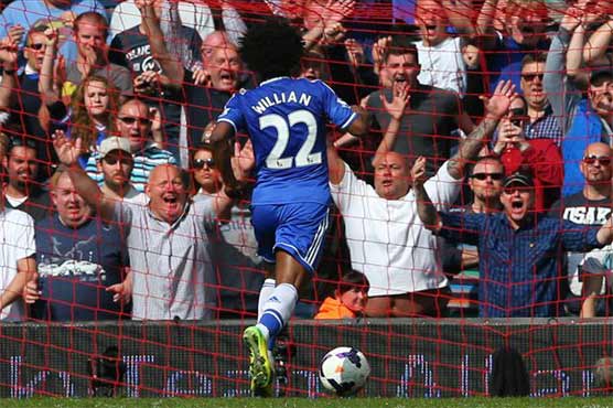  Honours even as United leave it late against Chelsea