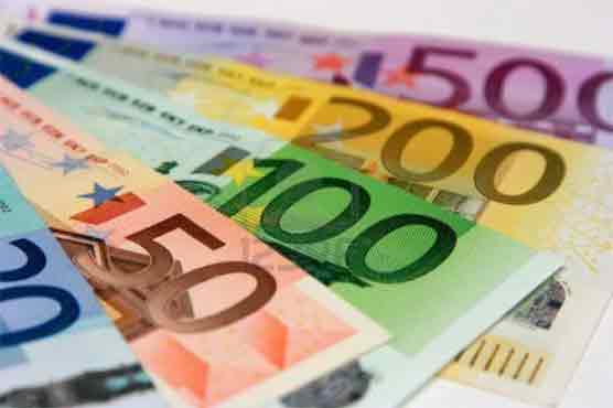 Spanish woman snared with 55,500 euros hidden in stomach 