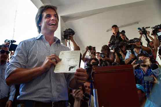 Uruguay vote headed for runoff: exit polls 