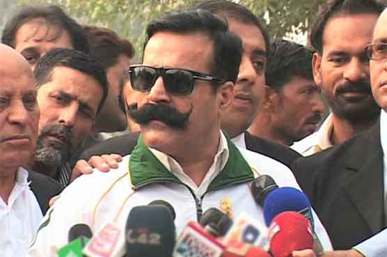 گاڑیوں کی توڑ پھوڑ کے بیان پر گلوبٹ بوکھلا گیا، عدالت نے مزید گواہ طلب کرلیے