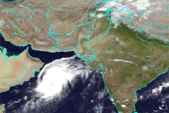 Cyclone Nilofar likely to move towards adjoining coastal areas of lower Sindh today