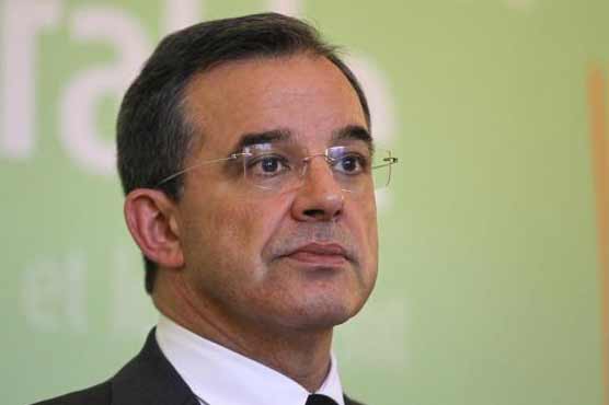 Undercover French politicians sample 'real life' for TV show