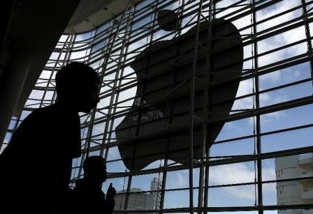 Apple ramps up iCloud defense against hackers 