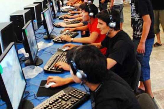 69pc of young Iranian Internet users use illegal software: report