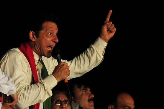 Imran Khan in 'battle of nerves' with PM Sharif