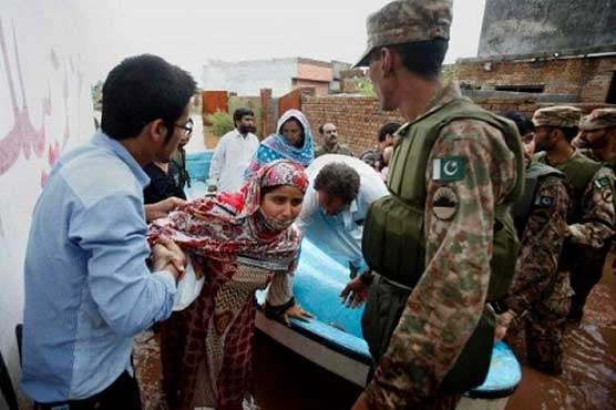 Army continues rescuing flood victims