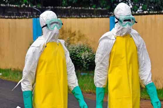 Ebola toll hits 2,400 as Cuba pledges medics