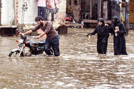 4 dead in Hafizabad as roof collapses, rainstorm in Lahore