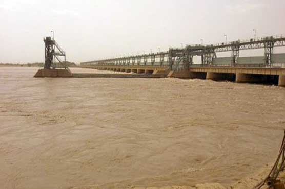 Water torrent reaches Guddu barrage after devastating Punjab