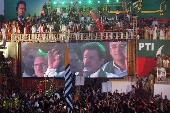 Nawaz has to go, here to unite Karachiites: Imran Khan