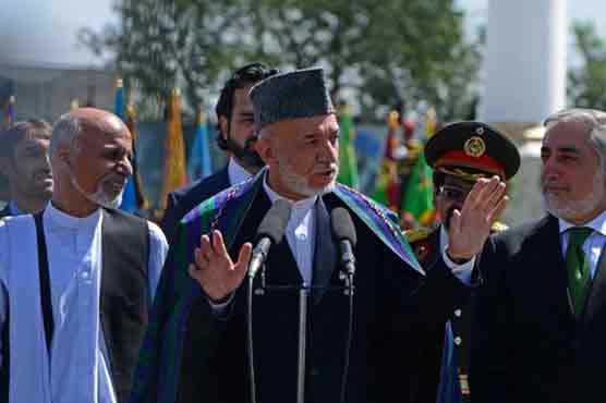 پاکستان اور امریکا چاہیں تو افغانستان میں امن قائم ہو سکتا ہے: کرزئی