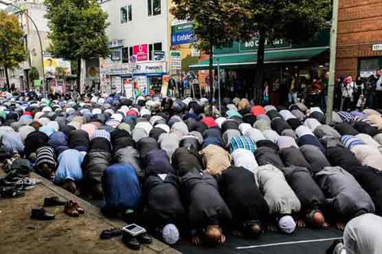 With their feet and a tweet, Europe's Muslims stand up to IS