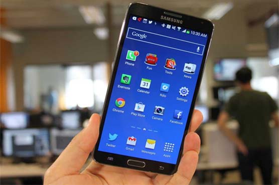 Samsung launches Note 4 phablet ahead of schedule 