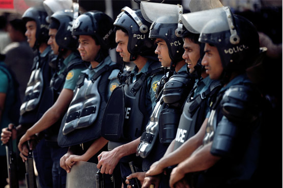 Bangladesh police arrest alleged Al-Qaeda plotters