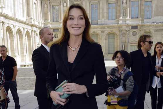 Carla Burni-Sarkozy back in spotlight at Paris fashion