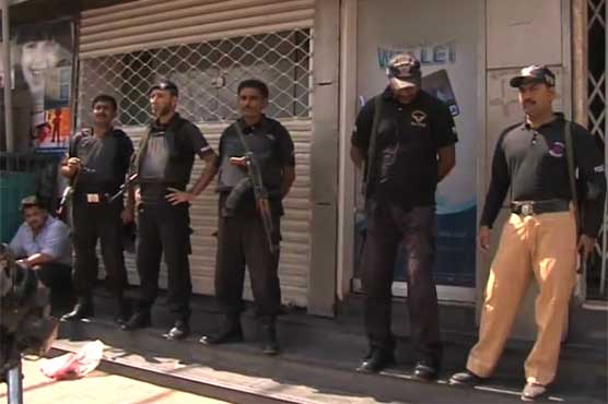 Karachi: Robbers take away $38,000 and Rs2.5 million cash from bank