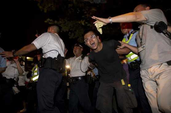 Hong Kong democracy protesters dig in at government HQ