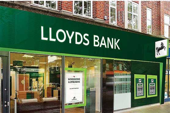 Lloyds bank sacks eight staff after rate-rigging probe