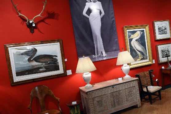 Icon Bacall's belongings lure bidders