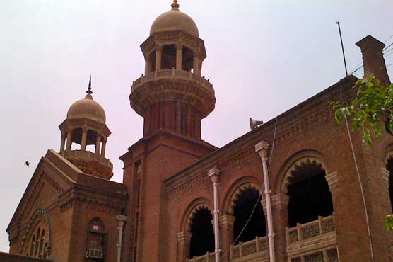 LHC winds up plea against private schools' dues after minister's assurance