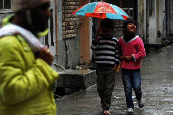 Rain and snowfall refrains the advancement of heat