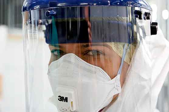 Last Cuban Ebola medics leave S.Leone, new clampdown for Easter