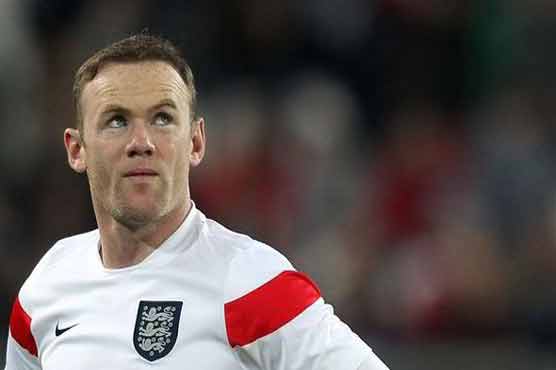 Football: England have edge over Italy, says Rooney