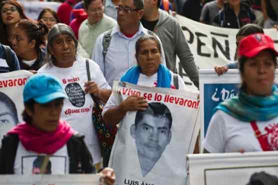 Desperate parents ask gang help to find Mexico missing