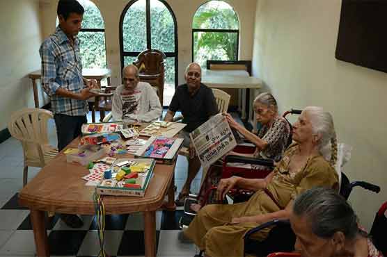 Indians break from family living in twilight years