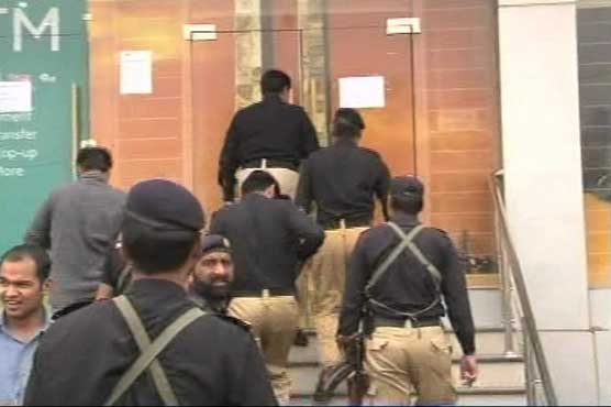 Robbers loot Rs2 million from bank in Islamabad