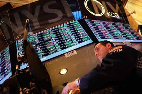 Wall Street holds on after bumpy week