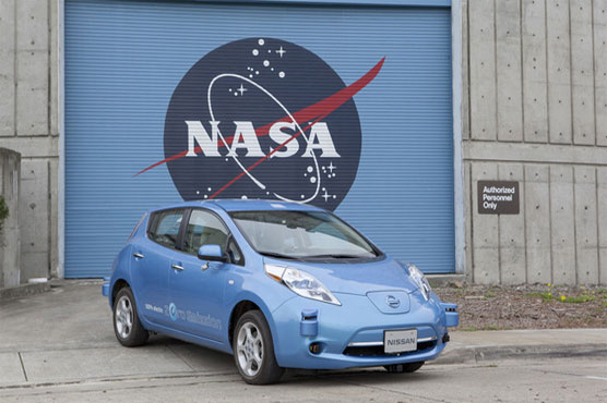 Nissan pledges self-driving cars in Japan in 2016