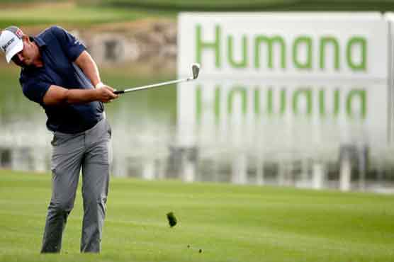 Golf: Birdie binge lifts Putnam past Mickelson